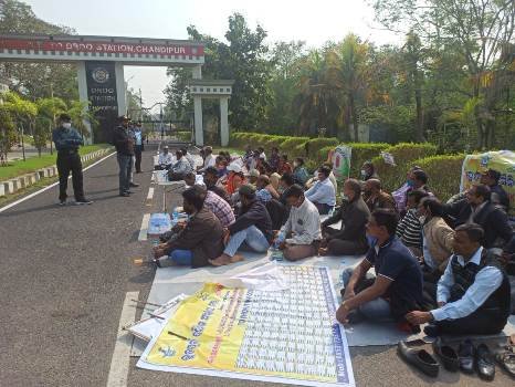 ଚାନ୍ଦିପୁର ପ୍ରତିରକ୍ଷା ବିଭାଗ ଆଗରେ ଭୂତପୂର୍ବ ସୈନିକ ଅଧିକାର ମଞ୍ଚର ଧାରାଣା