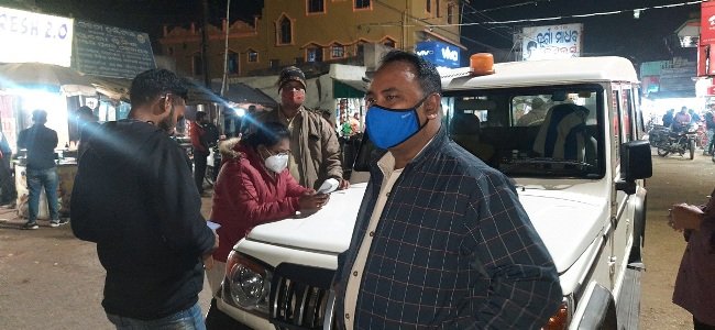 ପୋଲିସର ଦୁଇ ଚକିଆ ଯାନ ଚେକିଂ