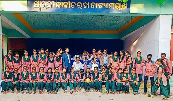 ରାଜନୀତି ବିଜ୍ଞାନ ବିଭାଗ ନବାଗତ ଛାତ୍ରଛାତ୍ରୀଙ୍କୁ ସ୍ୱାଗତ ସମ୍ବର୍ଦ୍ଧନା