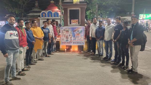 ୟୁଜେଏ ତରଫରୁ ଶହୀଦ ଯବାନଙ୍କୁ ଶ୍ରଦ୍ଧlଞ୍ଜଳି