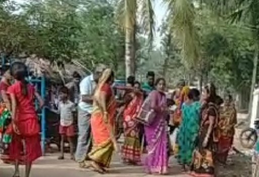 ଗାଳିଗୁଲଜ ନେଇ ଥାନାରେ ଅଭିଯୋଗ