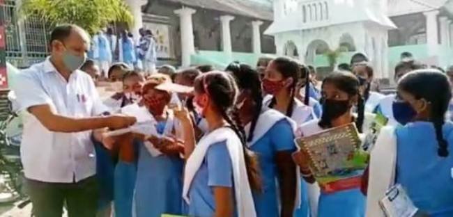 ୮୨୮୧ ଜଣ ଛାତ୍ରଛାତ୍ରୀ ଗଜପତିରେ ୧୦ମ ଶ୍ରେଣୀ ପରୀକ୍ଷା ଦେଲେ