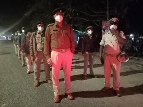 ଗାଙ୍ଗପୁର ପୋଲିସ୍ ପକ୍ଷରୁ ଓମିକ୍ରନ୍ ସତର୍କତା ପାଇଁ ଫ୍ଲାଗ୍ ମାର୍ଚ୍ଚ