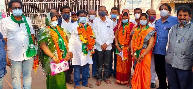 ଜିଲ୍ଲା ପରିଷଦ ସଭ୍ୟ ନିମନ୍ତେ ୫ ଜଣ ପାର୍ଥୀଙ୍କ ନାମାଙ୍କନ ପତ୍ର ଦାଖଲ