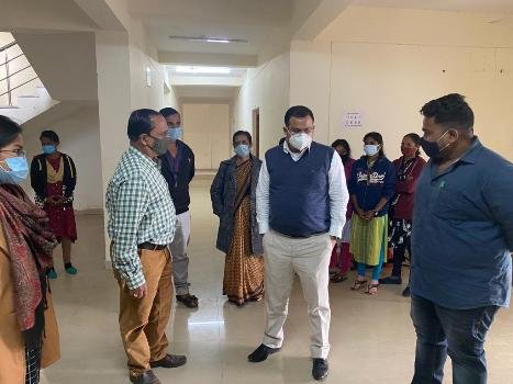 କଳିଆପଟ କୋଭିଡ ମେଡ଼ିକାଲ ପରିଦର୍ଶନ କଲେ ଜିଲ୍ଲାପାଳ