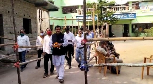 ବି.ଜେ.ଡି ତରଫରୁ ସରପଞ୍ଚ ଓ ସମିତିସଭ୍ୟ ଙ୍କ ପାର୍ଥୀ ପତ୍ର ଦାଖଲ