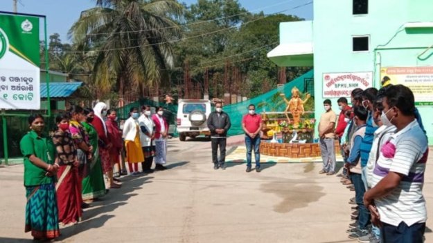 ସଂଗ୍ରାମୀଙ୍କ ପାଇଁ ନୀରବ ପ୍ରାର୍ଥନା