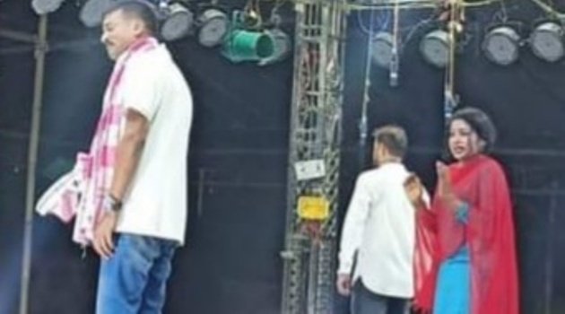 ନାଟକ ଆଖି ଅବୁଝାକୁ ଲୁହ ଅବୁଝା ମଂଚସ୍ଥ