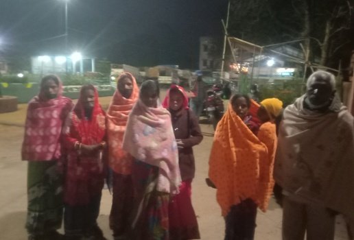 ଚୋରା ମଦ ବେପାରୀ ବ୍ୟବହାରରେ ଅତିଷ୍ଠ ଗ୍ରାମବାସୀ : ଥାନାରେ ଆସି ଦେଲେ ଅଭିଯୋଗ ପତ୍ର