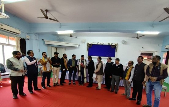 ସ୍ୱୟଂଶାସିତ ମହାବିଦ୍ୟାଳୟରେ ବିଦାୟକାଳୀନ ସମ୍ବର୍ଦ୍ଧନା ଉତ୍ସବ