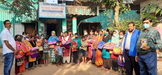 ରେସୱା ସ୍ୱଧାର ଗୃହ ଅନ୍ତେବାସୀଙ୍କୁ ଶୀତବସ୍ତ୍ର ବଣ୍ଟନ