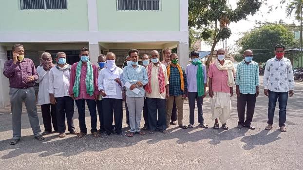 ଗଞ୍ଜାମ ଜିଲ୍ଲାପାଳଙ୍କ ଦ୍ୱାରସ୍ଥ ହେଲେ ଚାଷୀ