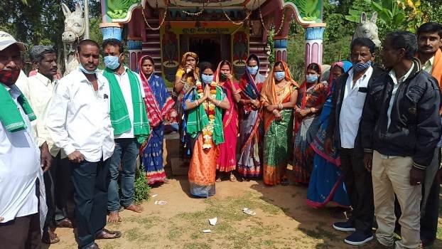 ସଂଘମିତ୍ରାଙ୍କ ନାମାଙ୍କନପତ୍ର ଦାଖଲ
