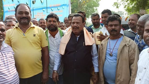 ତରତରା-ବଞ୍ଚୋ ରାସ୍ତାର ଭିତ୍ତପ୍ରସ୍ଥର ସ୍ଥାପନ