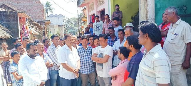ମୃତକଙ୍କ ପରିବାରକୁ ସମବେଦନା ଜଣାଇଲେ ବିଧାୟକ