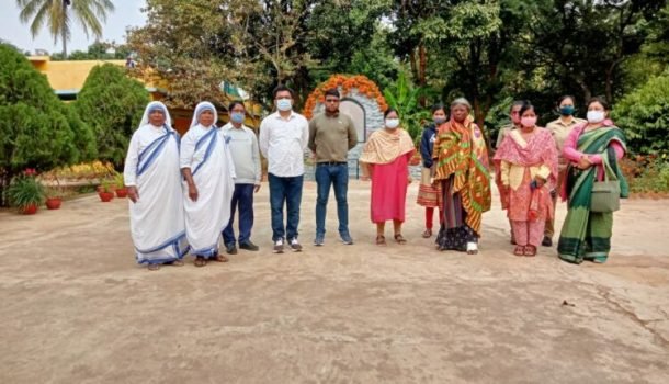  ମସ୍ତିଷ୍କ ବିକୃତ ମହିଳାକୁ ଉଦ୍ଧାର କଲା ବ୍ରହ୍ମପୁର ମୁନିସିପାଲ କର୍ପୋରେସନ