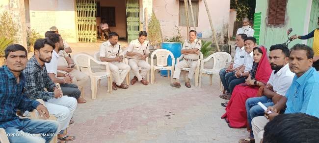  ପୋଲିସର ଫ୍ଲାଗମାର୍ଚ୍ଚ ଓ ସଭା