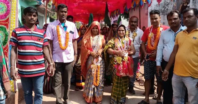 ସମିତି ସଭ୍ୟ ଅପ୍ରତିଦ୍ୱନ୍ଦୀ : ସରପଞ୍ଚ ପ୍ରାର୍ଥିନୀଙ୍କ ଭୋଟ ଭିକ୍ଷା
