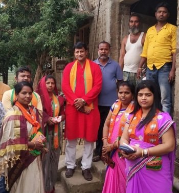 ୬ନମ୍ବର ଜିଲ୍ଲା ପରିଷଦ ଜୋନରେ ବିଜେପି ନେତାଙ୍କ ପ୍ରଚାର