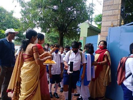 ଆଜିଠୁ ଖୋଲିଲା ସ୍କୁଲ ଓ କଲେଜ