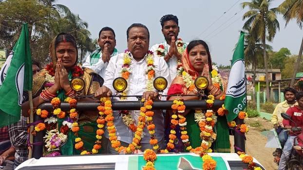 ପ୍ରଚାରକୁ ଓହ୍ଲାଇଲେ ବିଧାୟକ