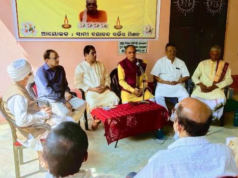 ଚତୁର୍ଦ୍ଦଶାହରେ ବିଶିଷ୍ଟ ବ୍ୟକ୍ତିଙ୍କ ଶ୍ରଦ୍ଧାଞ୍ଜଳି