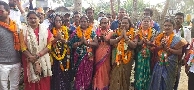 ୬ ନଂ ଜୋନର କଂଗ୍ରେସ ଓ ବିଜେପି ଜିଲ୍ଲା ପରିଷଦ ପ୍ରାର୍ଥିଙ୍କ ରୋଡ଼ ସୋ