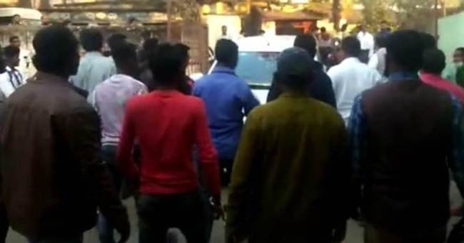 ଗଜପତି ପିଡିଙ୍କୁ ଘେରିଲେ କର୍ମୀ ଓ ସମର୍ଥକ