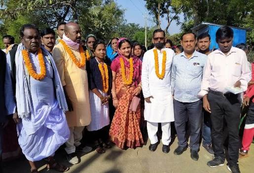 ଅନ୍ୟ ଦଳ ଛାଡି ବିଜେଡିରେ ମିଶିଲେ ୫୦ରୁ ଉର୍ଦ୍ଧ୍ୱ କର୍ମୀ