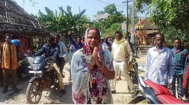 ପଞ୍ଚାୟତରେ ଦ୍ୱିମୁଖୀ ପ୍ରତିଦ୍ୱନ୍ଦିତା