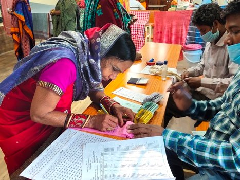 ଦ୍ୱିତୀୟ ପର୍ଯ୍ୟାୟରେ ଭୋଟଦାତା ସେମାନଙ୍କ ମତ ସାବ୍ୟସ୍ତ କରିଛନ୍ତି