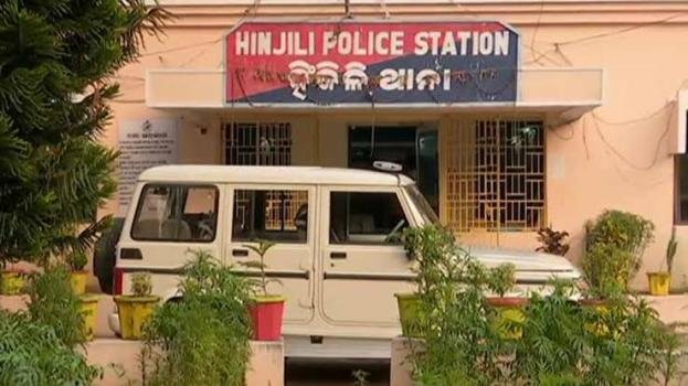 ନିର୍ଦ୍ଧିଷ୍ଠ ଗୋଷ୍ଠୀଙ୍କୁ ସହଯୋଗ ନକରିବାରୁ ମାଡ ଅଭିଯୋଗ : ଜଣେ ଗୁରୁତର