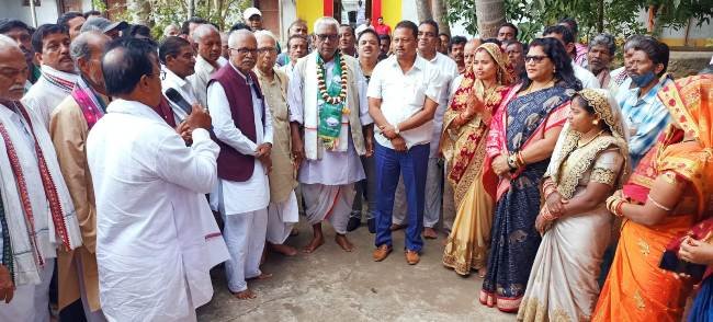 ପୂର୍ବତନ ବ୍ଲକ ଅଧ୍ୟକ୍ଷଙ୍କ ବିଜେଡିରେ ଯୋଗଦାନ