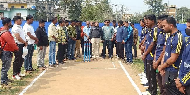 ଚାନ୍ଦମାରୀ ପଡ଼ିଆରେ ଆନ୍ତଃଜିଲା କ୍ରିକେଟ ଟୁର୍ଣ୍ଣାମେଣ୍ଟ ଉଦଘାଟିତ