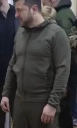 ହସ୍ପିଟାଲ ଯାଇ ଆହତ ସୈନ୍ୟଙ୍କୁ ଭେଟିଲେ ରାଷ୍ଟ୍ରପତି ଜେଲେନସ୍କି