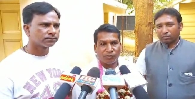 ପୌରପରିଷଦ ନିର୍ବାଚନରେ କଂଗ୍ରେସ ତରଫରୁ ଅଧ୍ୟକ୍ଷଙ୍କ ସମେତ ୧0 ଜଣ ୱାର୍ଡ କାଉନସିଲର ପ୍ରାର୍ଥୀଙ୍କ ନାମାଙ୍କନ