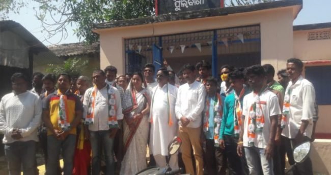  ଟାଳଟୁଳ ନୀତି : ବହୁ ଅସନ୍ତୁଷ୍ଟ ବିଜେଡି କର୍ମୀ କଂଗ୍ରେସ ରେ ମିଶିଲେ