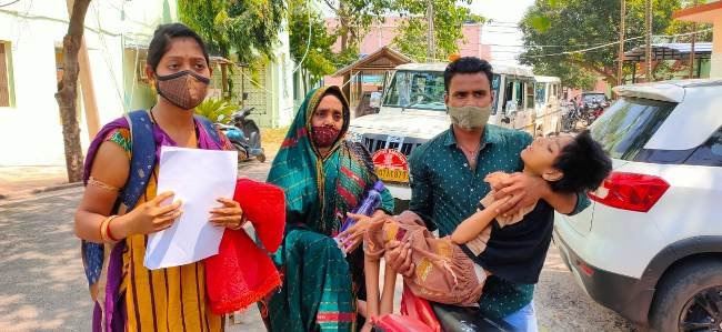 ଅଙ୍ଗନବାଡି କର୍ମୀ ନିଯୁକ୍ତିରେ ଅନିୟମିତତା ହୋଇଥିବା ନେଇ ଜିଲ୍ଲାପାଳଙ୍କ ଦ୍ୱାରସ୍ଥ ହେଲେ କାଜଲ