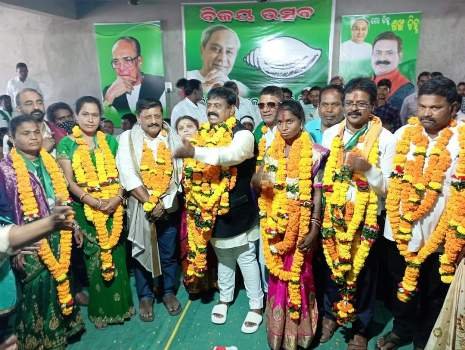 ବିଜେଡିର ବିଜୟୀ ପ୍ରାର୍ଥୀଙ୍କୁ ସମ୍ବର୍ଦ୍ଧନା
