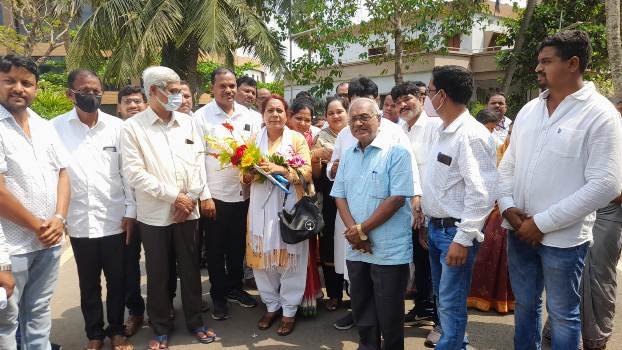 ଗଞ୍ଜାମ ଜିଲ୍ଲା ପରିଷଦ ଉପାଧ୍ୟକ୍ଷା ଭାବେ ବିଜେଡିର ଏସ୍‌. ରାଜେଶ୍ୱରୀ ଦୋରା ନିଦ୍ୱର୍ନ୍ଦରେ ନିର୍ବାଚିତ