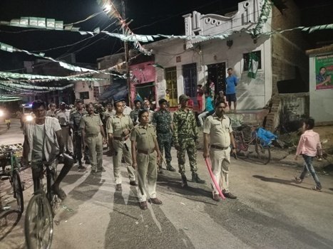 ପୋଲିସ ପ୍ରଶାସନ ପକ୍ଷରୁ ପୋୖରାଞ୍ଚଳରେ ପ୍ରଥମ ପର୍ଯ୍ୟାୟ ଫ୍ଲାଗମାର୍ଚ୍ଚ