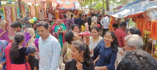 ଚୈତ୍ର ଦ୍ବିତୀୟ ମଙ୍ଗଳବାର : ଶ୍ୟାମଳାଇ ପୀଠ ଲୋକାରଣ୍ୟ, ଶତାଧିକ ଶିଶୁଙ୍କ ମୁଣ୍ଡନ