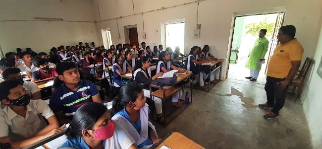 ଇନ୍ଦୁପୁର ହାଇସ୍କୁଲରେ ମେଧାବୀ ଛାତ୍ରଛାତ୍ରୀମାନଙ୍କୁ ସ୍ୱତନ୍ତ୍ର ଶିକ୍ଷାଦାନ