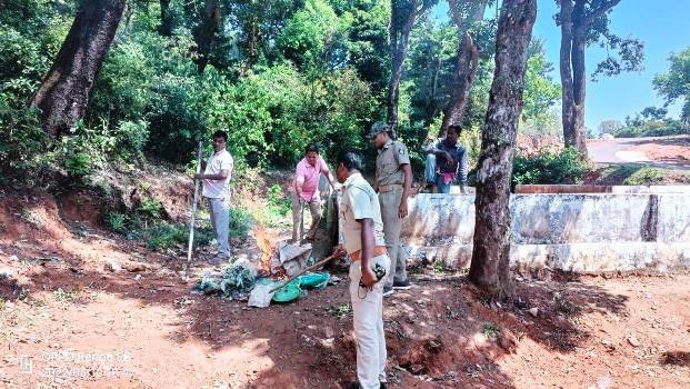 ପୋଲିସ ଦ୍ୱାରା ପୁରାଣ ପ୍ରସିଦ୍ଧ ମହେନ୍ଦ୍ରଗିରି ପର୍ବତାଞ୍ଚଳ ସଫେଇ
