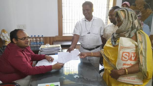 ନିଜସ୍ୱ ଜମିରେ ସ୍ଥାପନ କରାଯାଇଥିବାରୁ ଏହାକୁ ବାହାର କରିବା ପାଇଁ ଛତ୍ରପୁର ବିଡିଓ ଙ୍କ ଦ୍ୱାରସ୍ଥ