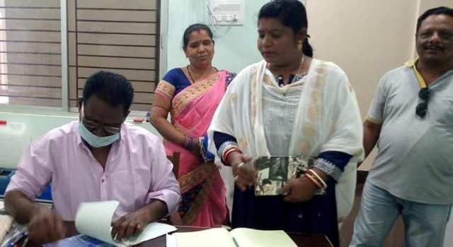 ସହରାଞ୍ଚଳ ନିର୍ବାଚନ-୨୦୨୨ : ପାରଳା ପୌରପରିଷଦରେ ନାମାଙ୍କନ ଫର୍ମ ନେଲେଣି ଆଶାୟୀ