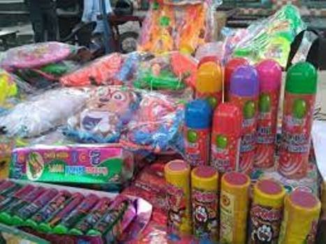 ରଙ୍ଗକୁ ନେଇ ଚିନ୍ତାପ୍ରକଟ କଲେ ପରିବେଶବିତ୍‌ ହୋଲିରେ ରାସାୟନିକ ରଙ୍ଗର ବିକ୍ରୀକୁ ନିଷିଦ୍ଧ ହେଉ