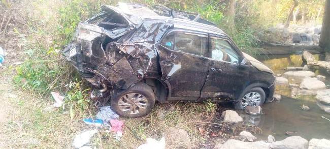 କାର ଦୁର୍ଘଟଣାରେ ବଙ୍ଗୀୟ ପରିବାରର ମହିଳାଙ୍କ ମୃତ୍ୟୁ : ୪ ଜଣ ଗୁରୁତର