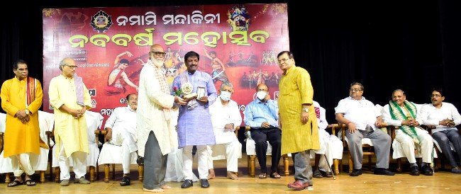 ଭାଷା, ସାହିତ୍ୟ, ସଂସ୍କୃତି ଓ ପରମ୍ପରା ବଞ୍ଚିରହିଲେ ଜାତିର ଉନ୍ନତି ସମ୍ଭବ : ଡଃ ପ୍ରକାଶ