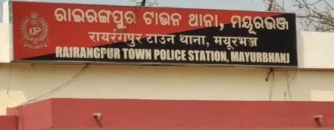 ମହିଳାଙ୍କ ବେକରୁ ସୁନା ଚେନ ଝାମ୍ପିନେଲେ ଦୁବୃର୍ତ୍ତ